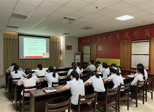 威客·电竞(中国)官方网站
组织参加疫情常态化下建筑企业经营管理风险管控培训